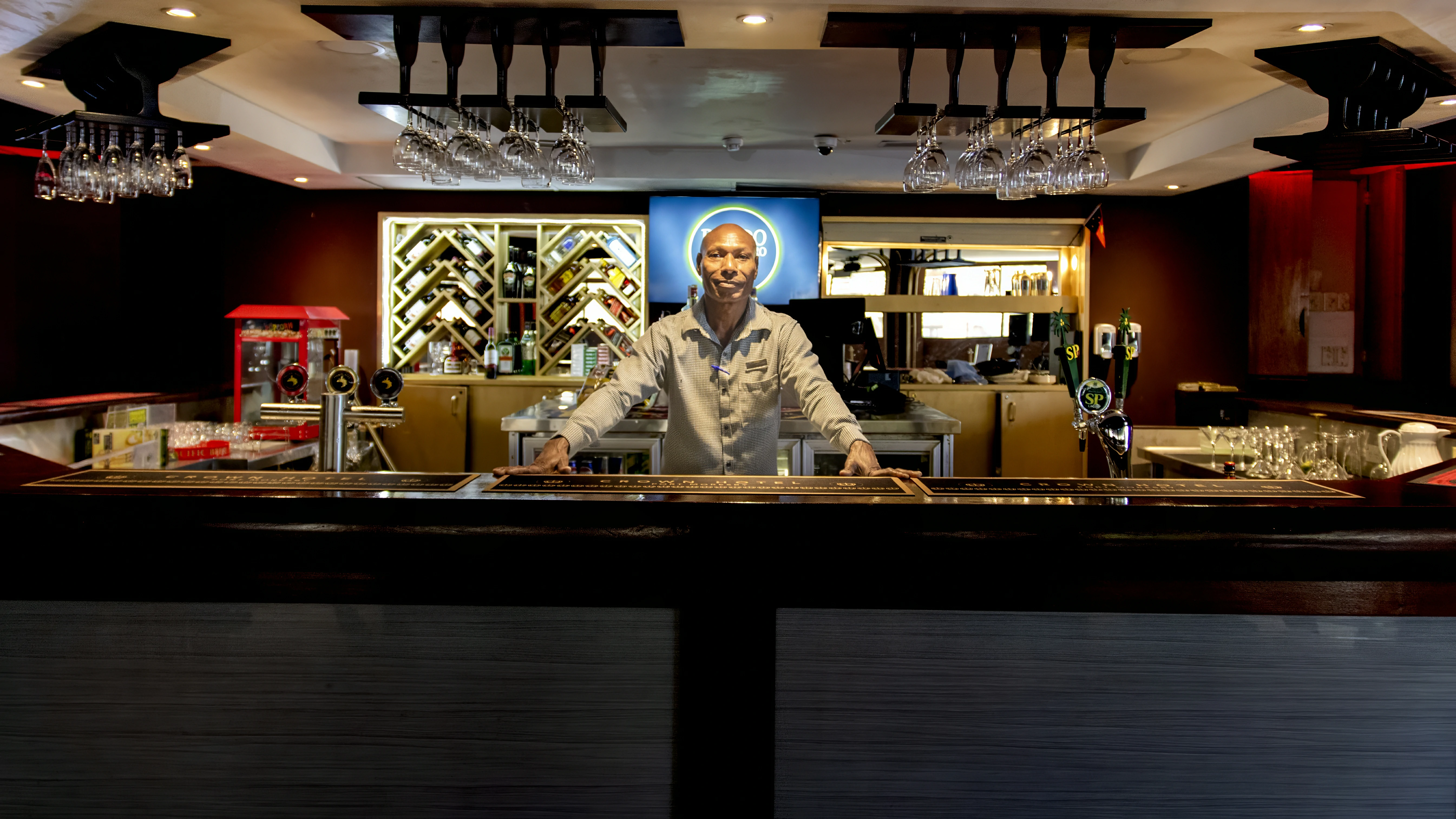 Cocktail at Crown Hotel bar